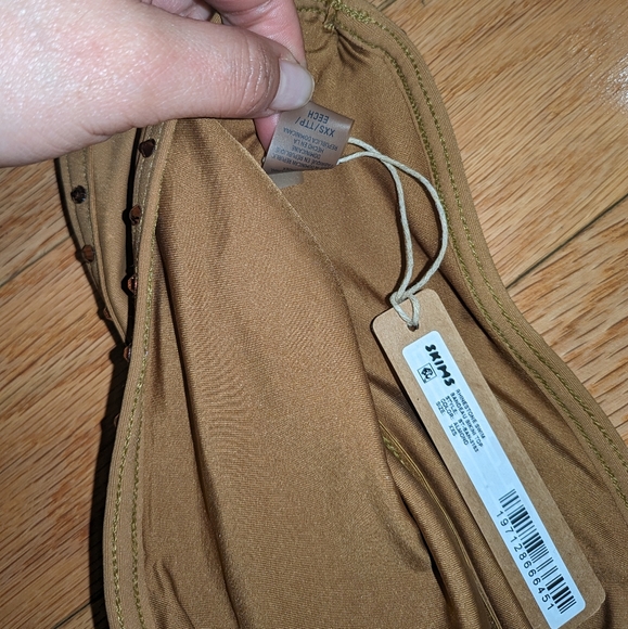 NWT SKIMS RHINESTONE SWIM SET IN ALMOND SIZE XXS/XS - Picture 5 of 5